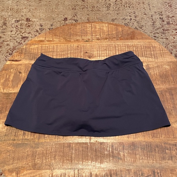 Lands End Swim Skort - Picture 2 of 4